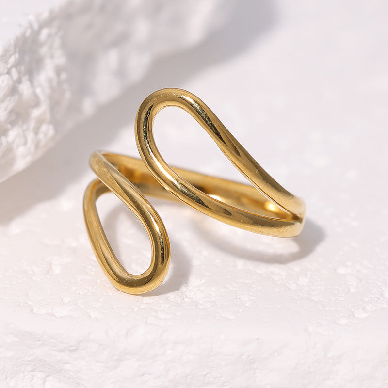 Anello aperto minimalista geometrico in acciaio inossidabile da donna con finitura placcata e design dalle linee pulite