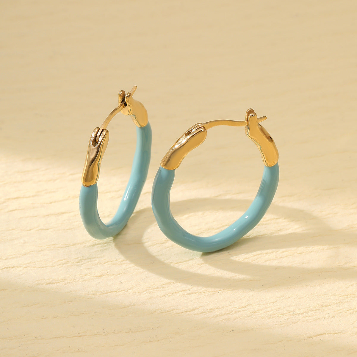 Pendientes Circulares de Acero de Titanio Esmaltados Estilo Vintage para Mujer Joyería Minimalista de Moda para la Oreja con Acabado Chapado