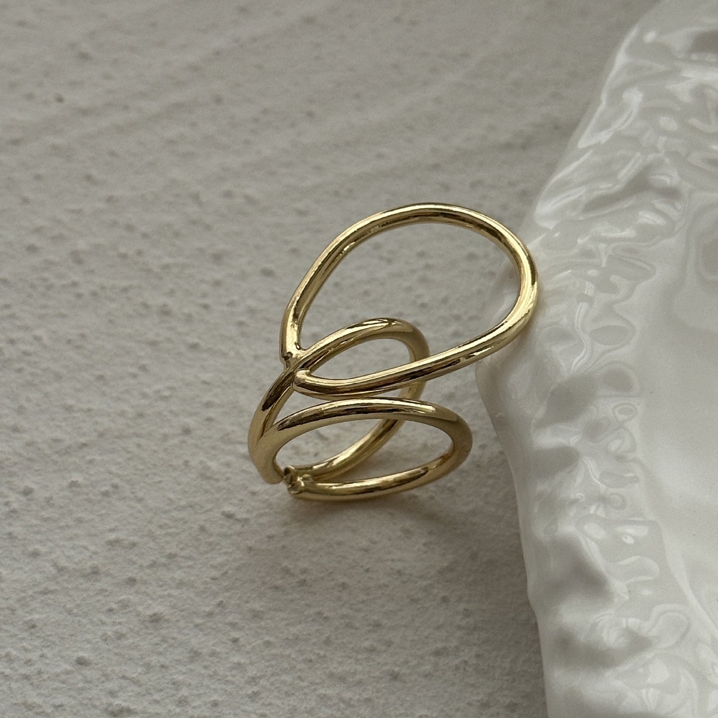 Irregular Hollow Twisted Imitation Pearl Geometric Alloy Open Ring for Women