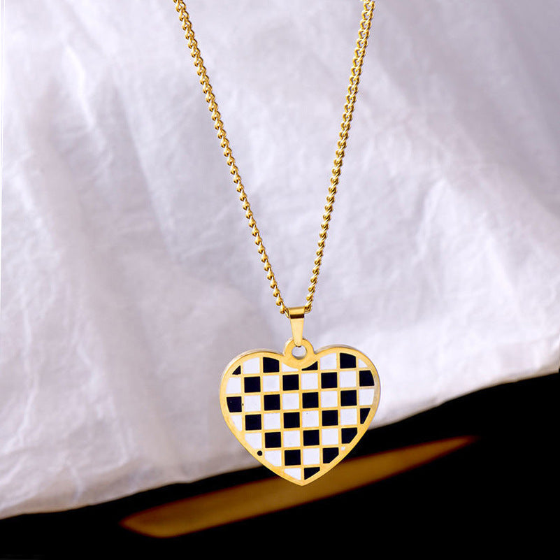 Minimalist Heart-Shaped Titanium Steel Pendant Necklace with Black-and-White Checkerboard Pattern on O-Chain for Women