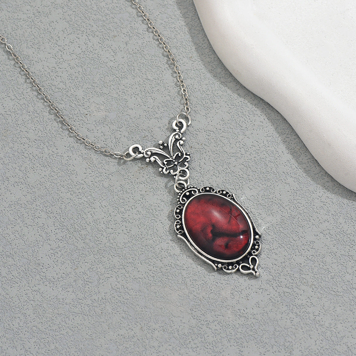 Collana Lunga Geometrica Vintage in Lega con Intarsi di Cristalli e Gemme per Donne