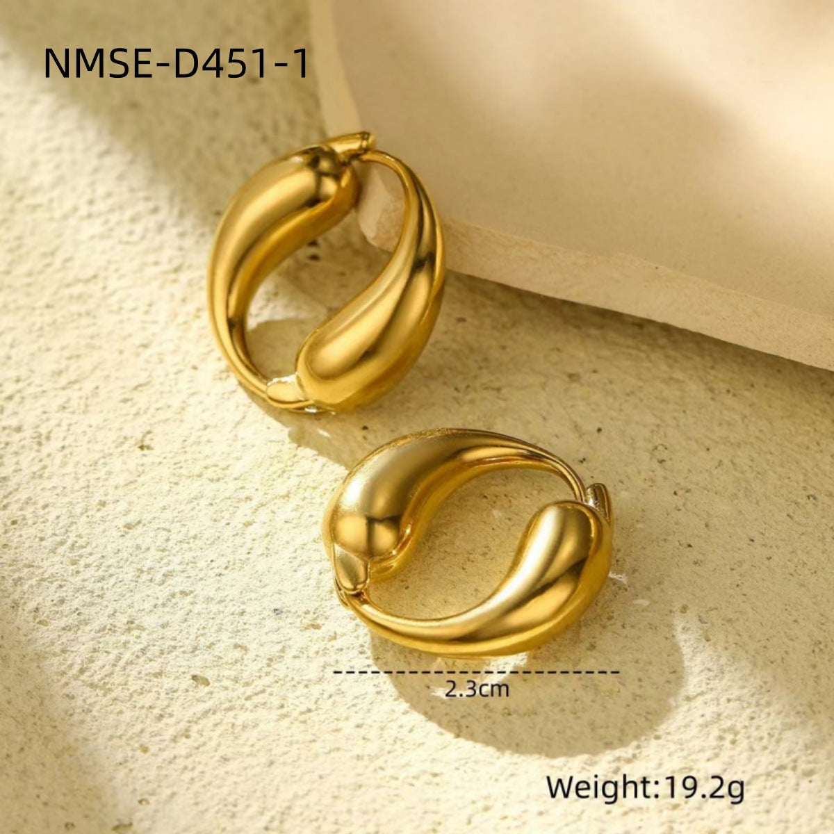Pendientes de aro minimalistas de acero inoxidable con forma de gota de agua para mujer con acabado chapado en oro