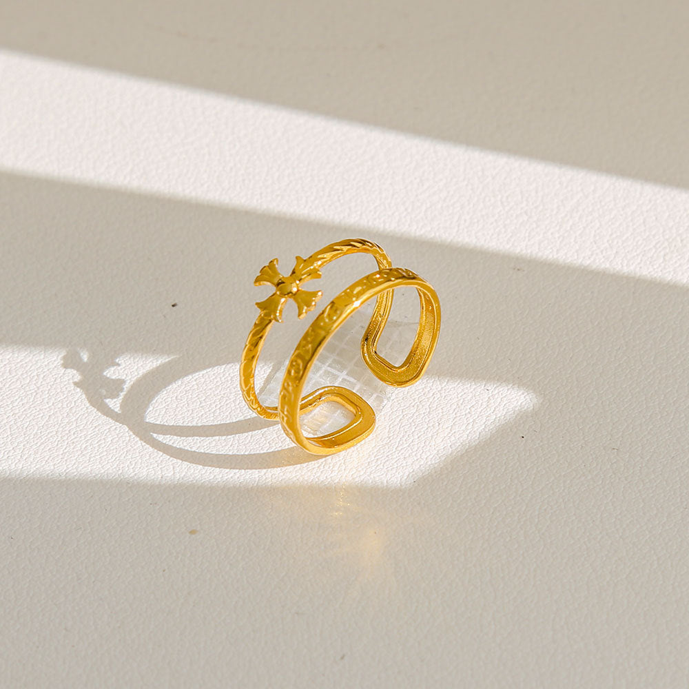 Anello di tendenza da donna in acciaio inossidabile geometrico placcato oro con perle e fiori stile Instagram