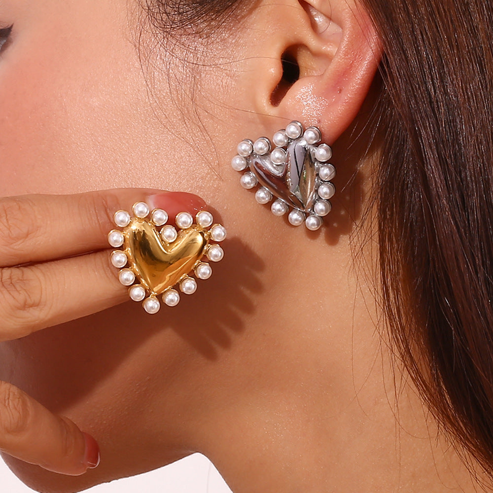 Vintage Style Heart-Shaped Stainless Steel Earrings with 18K Gold Plating and Pearlized Finish for Women