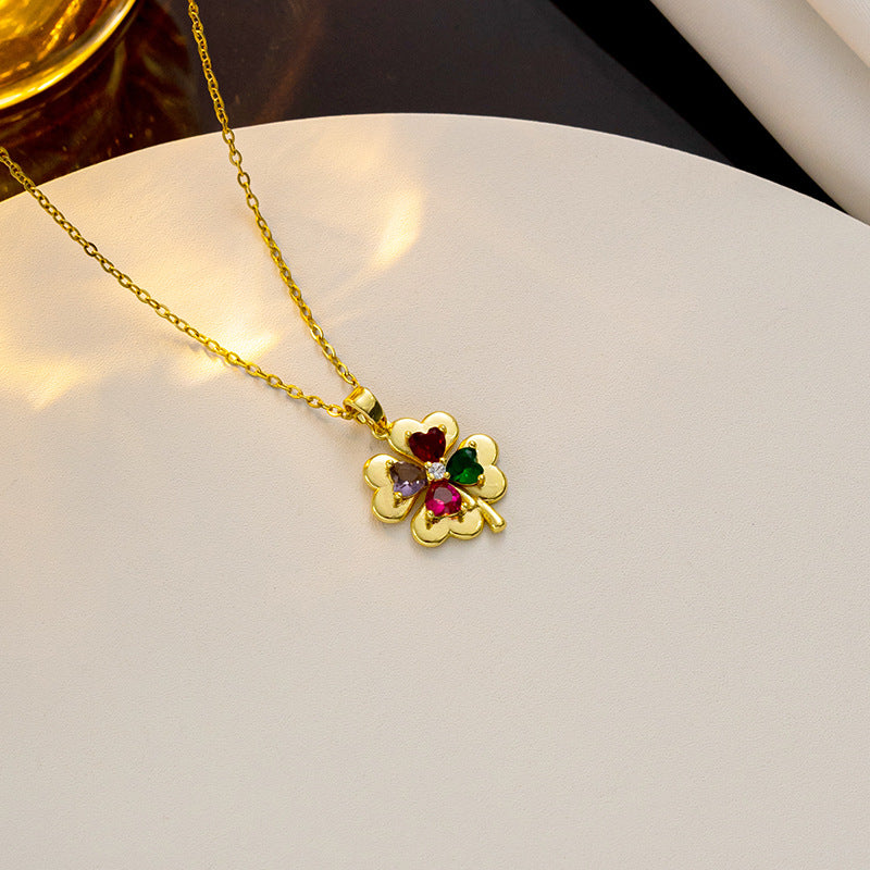 Collana Minimalista con Ciondolo a Cuore, Fiocchi e Strass in Acciaio al Titanio Placcato su Catena a O