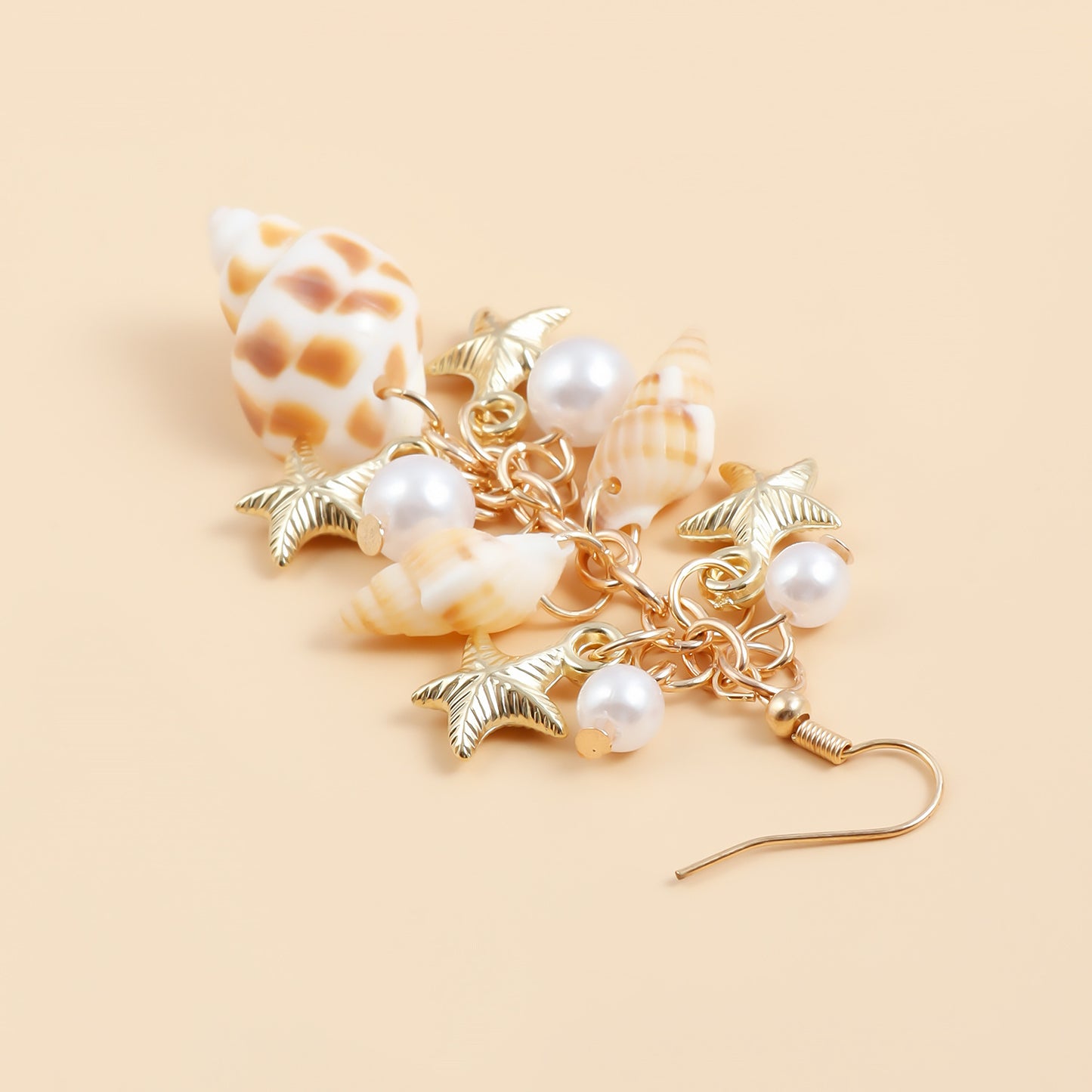 Pendientes con forma de concha marina y estrella de estilo vintage para mujer con acabado chapado y detalles de perlas
