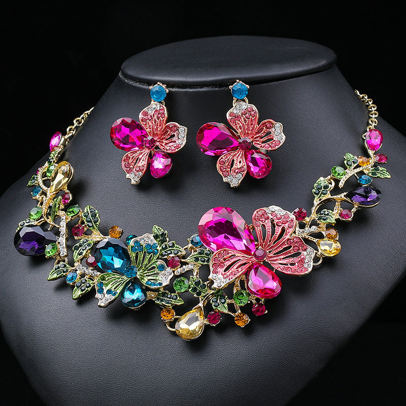 Juego de collar con colgante floral vintage para mujer, collar con relicario de esmalte de color, aleación, con pendientes a juego