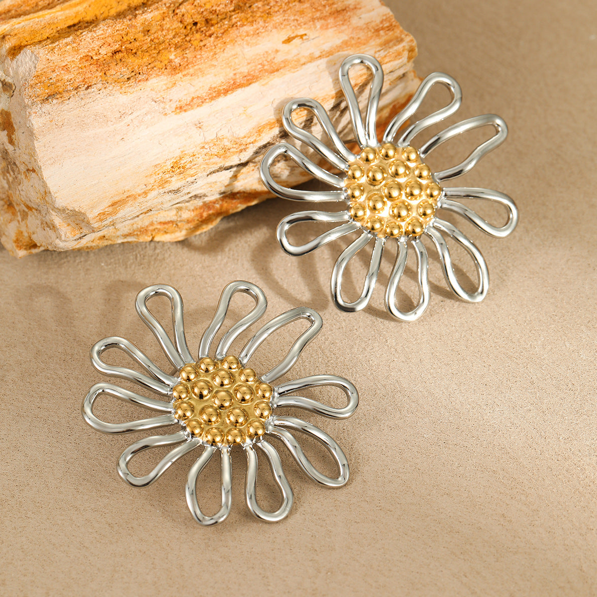 Fashionable Floral Stainless Steel Hammered Texture Hollow Sunflower Earrings for Women with Plated Finish