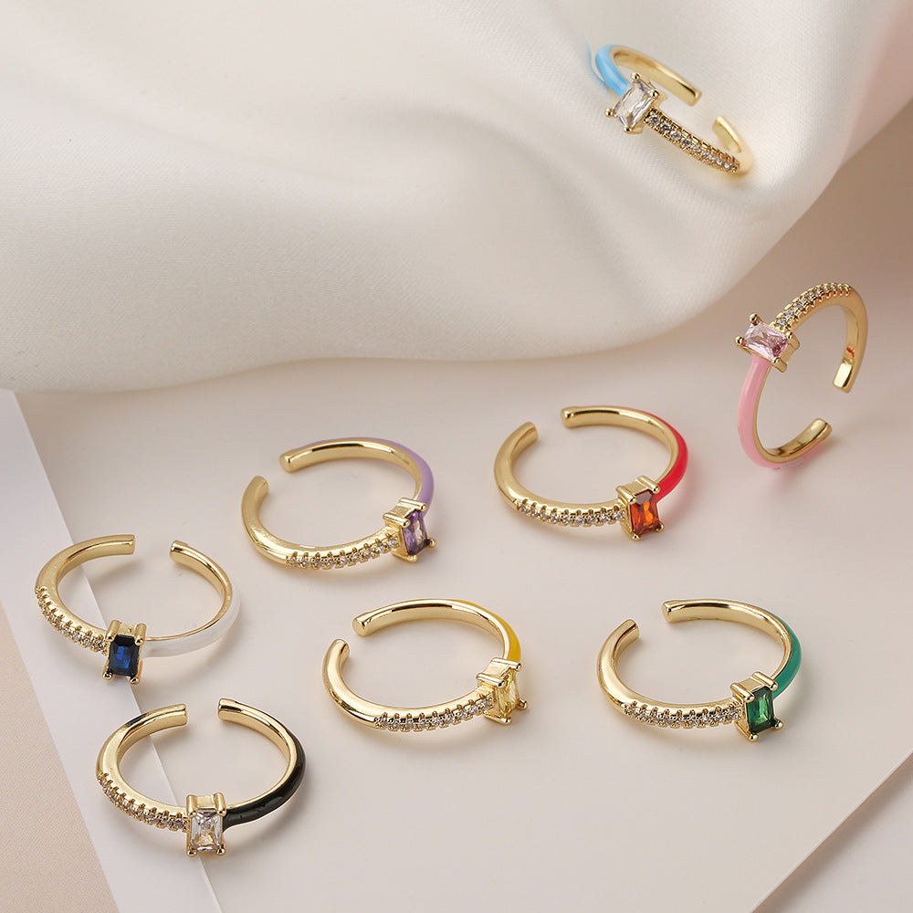 Anello geometrico minimalista in rame con placcatura in oro 18 carati e finitura smaltata da donna