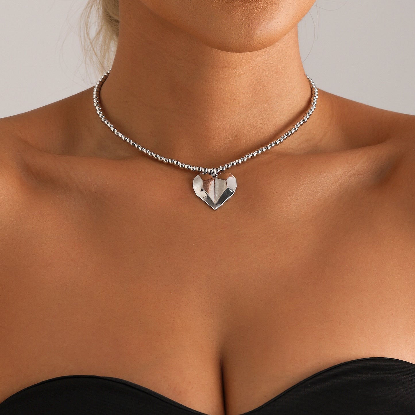 Minimalist Heart-Shaped Alloy Pendant Necklace with Plated Finish for Women Clavicle Chain