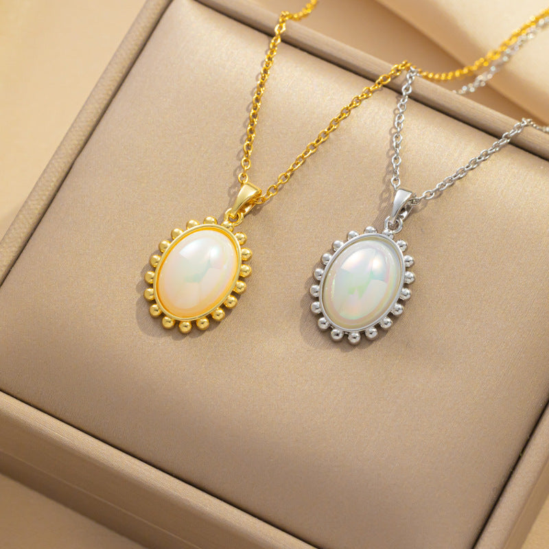 Collana con ciondolo geometrico minimalista da donna in acciaio al titanio con intarsio in madreperla placcata sottovuoto, gioielli ipoallergenici