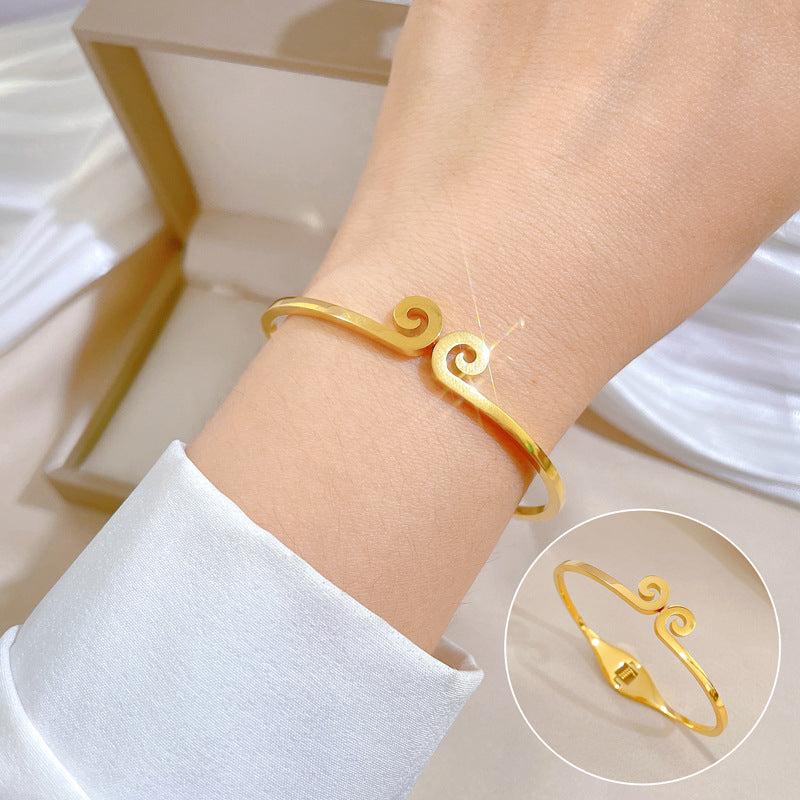 Minimalist Luxury Titanium Steel Bracelet with Mother-of-Pearl Smile Charm