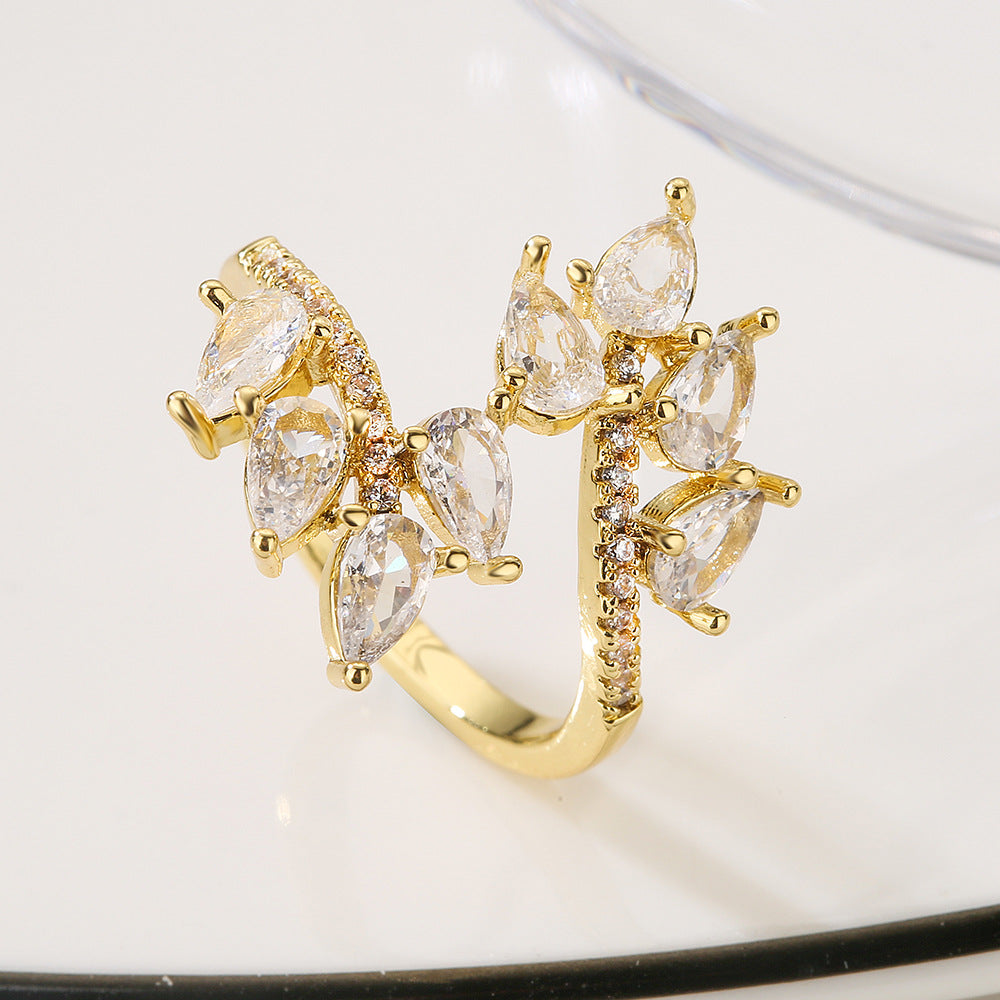 Anello da donna in rame geometrico irregolare minimalista con incastonatura micro-pavé