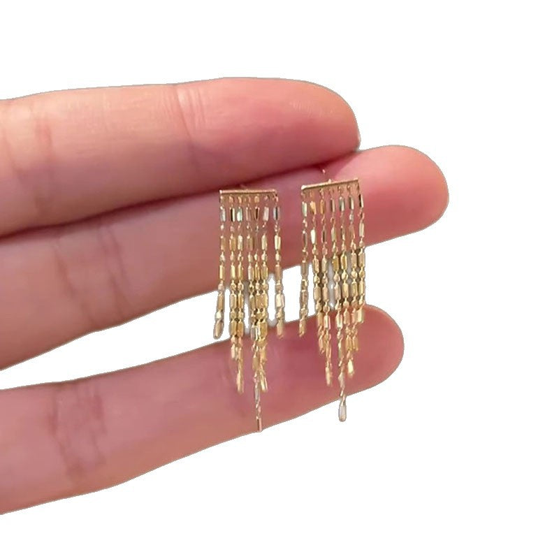 Orecchini a perno geometrici minimalisti placcati oro in metallo, con un tocco retrò francese, per donna