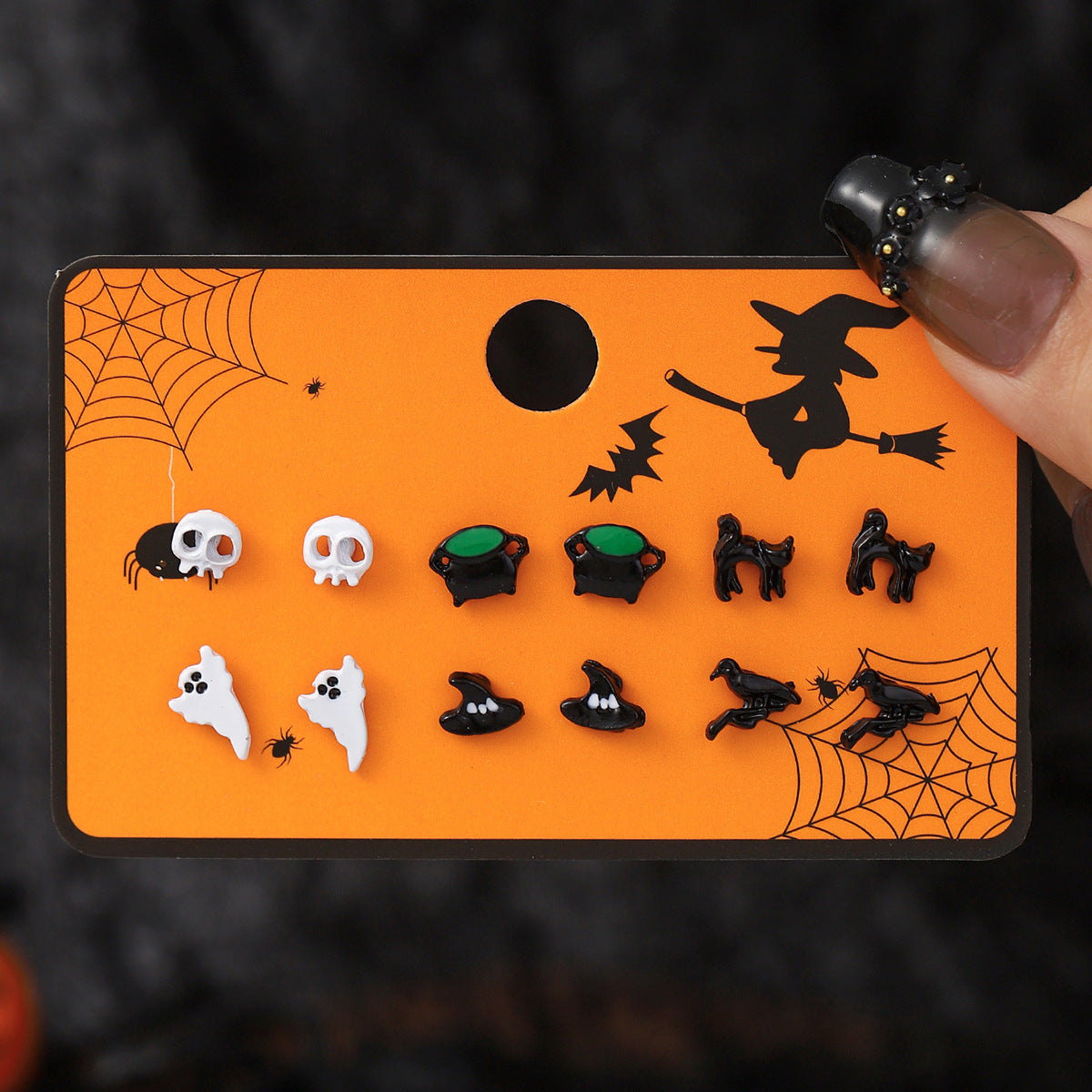 Juego de pendientes de tuerca de calabaza, fantasma y murciélago de Halloween estilo caricatura oscura en aleación con postes de acero inoxidable