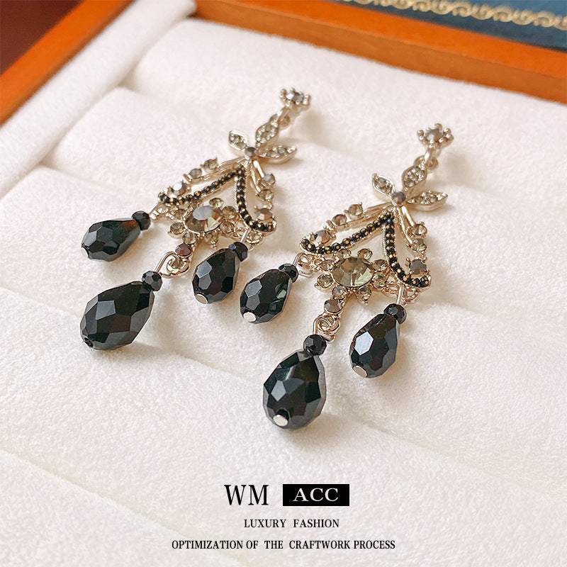 Elegant French Palace Style Floral Hollow-Out Dangle Earrings with Rhinestone Inlay for Women