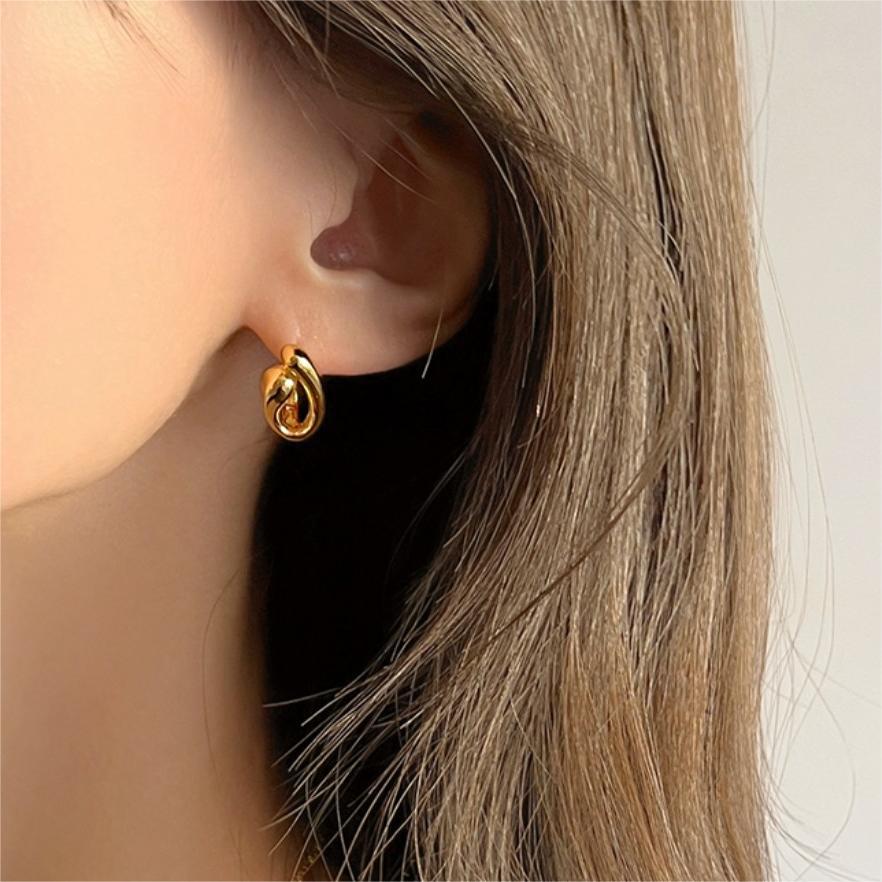 Pendientes de botón de plata de ley 925 con diseño de arco geométrico minimalista y acabado chapado