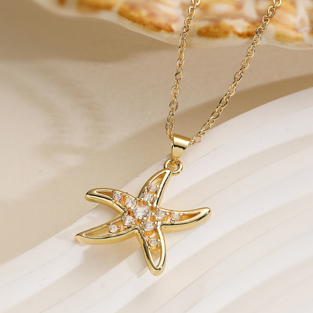 Minimalist Starfish and Turtle Pendant Necklace for Women with Copper Chain in Geometric Shape and Irregular Design