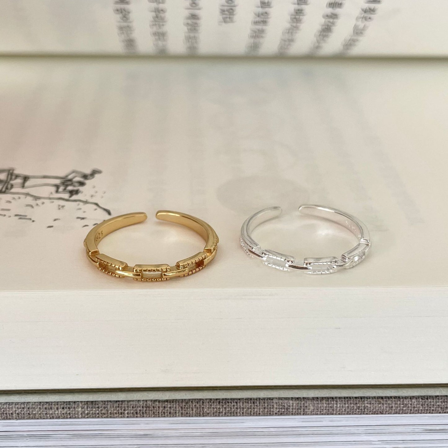 Anillo chapado geométrico de plata de ley 925 para mujer