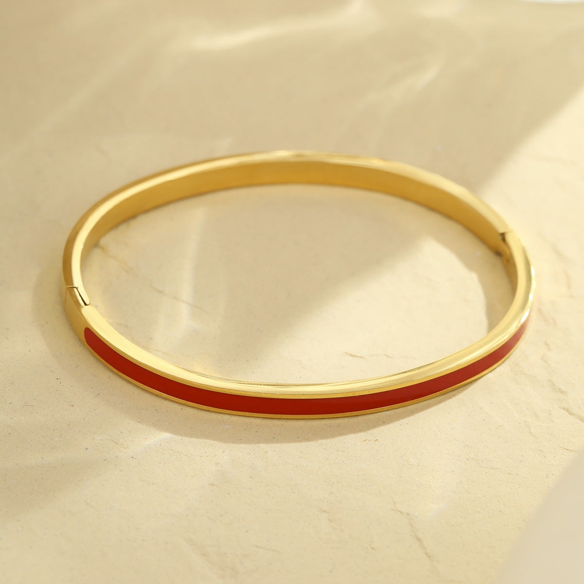 Pulsera Minimalista de Acero Inoxidable a la Moda con Acabado Chapado y Diseño Geométrico para Mujer