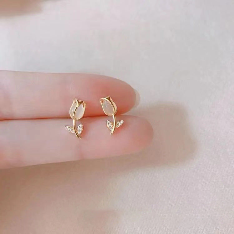 Collana da donna originale in acciaio al titanio placcato a forma di tulipano con catena O e motivo floreale