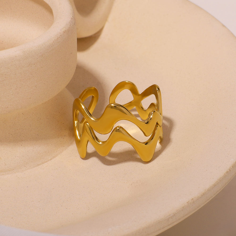 Anello irregolare a doppio strato ondulato geometrico in acciaio inossidabile con finitura placcata per gioielli di moda unisex