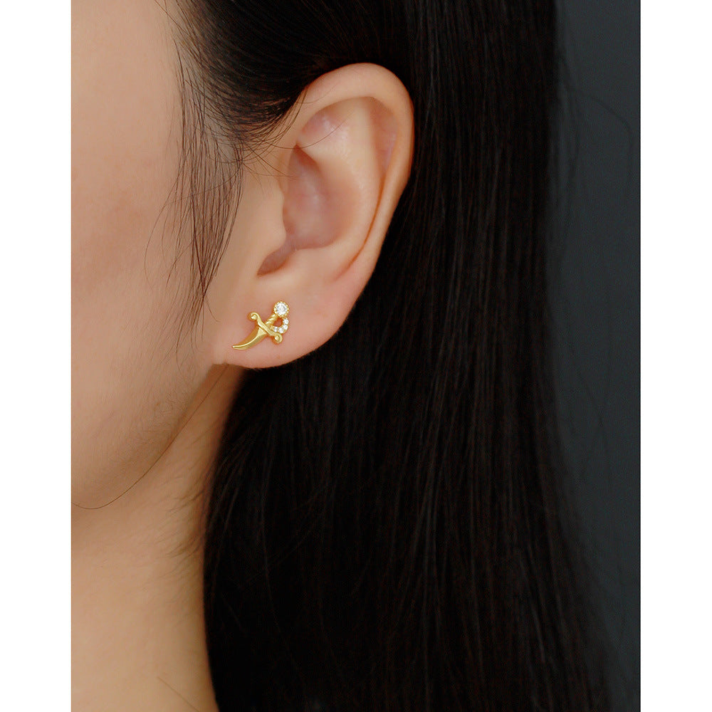 Orecchini a perno geometrici minimalisti a forma di pugnale in argento sterling S925 con intarsi in strass da donna