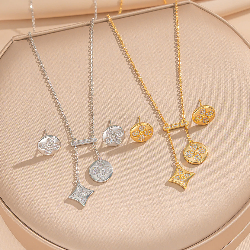Luxury Minimalist Four-Leaf Clover Pendant Necklace with Tassels and Geometric Accents in Titanium Steel with 18K Gold Plating for Women