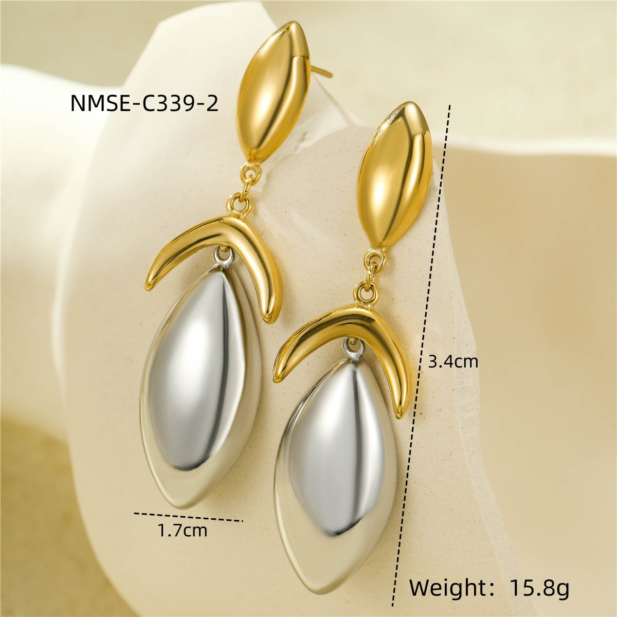 Orecchini pendenti vintage in acciaio inossidabile placcati oro 18 carati a forma di petalo con texture martellata di ispirazione francese