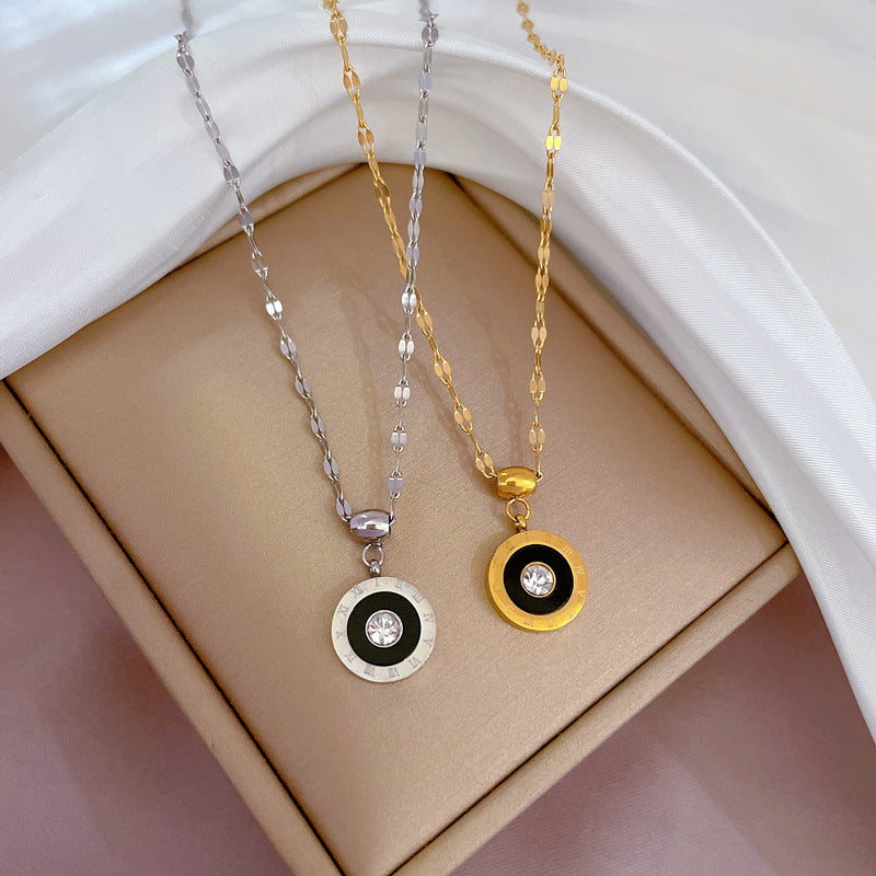 Collana a Catena con Ciondolo a Motivi Floreali Minimalista Geometrica Placcata in Acciaio al Titanio per Donna