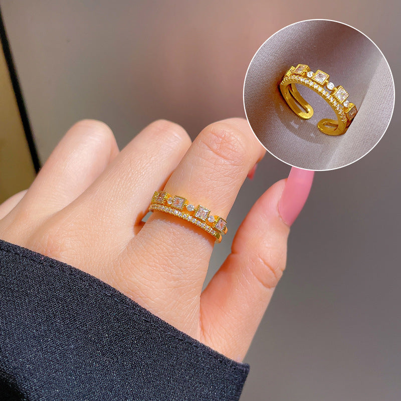 Minimalist Sweet Geometric Round Brass Plated Rhinestone Ring for Women and Men
