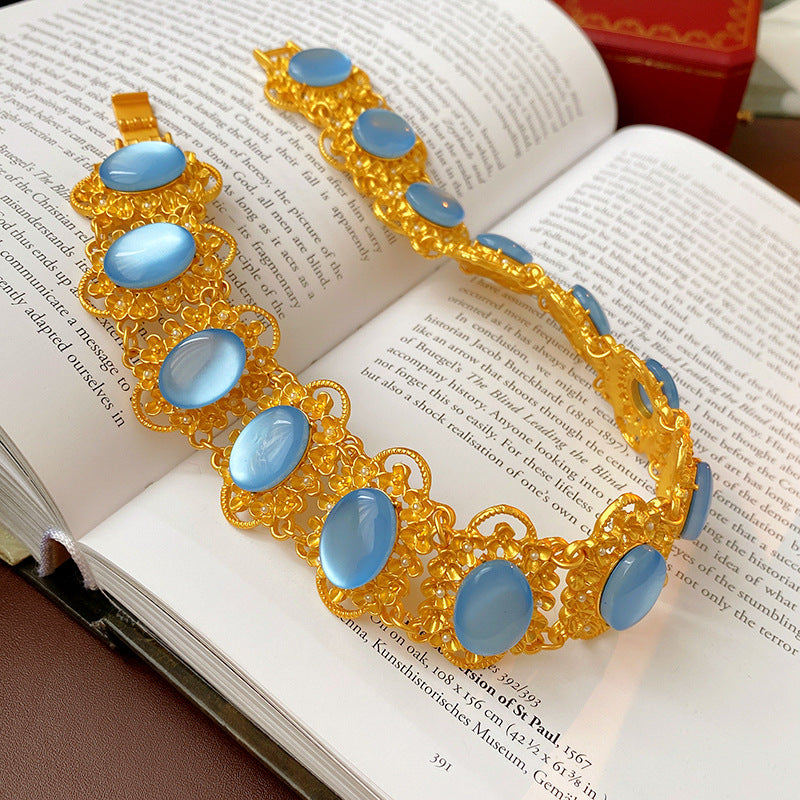 Collar con colgante geométrico de estilo corte artístico vintage para mujer con cadena de cobre chapada en oro y diseño delicado para la clavícula