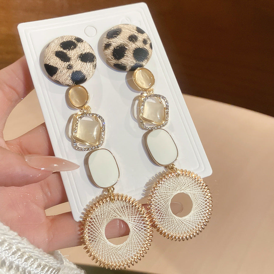 Orecchini a perno eleganti retrò a forma di fiocco con intarsio di strass e perni in acciaio per donna