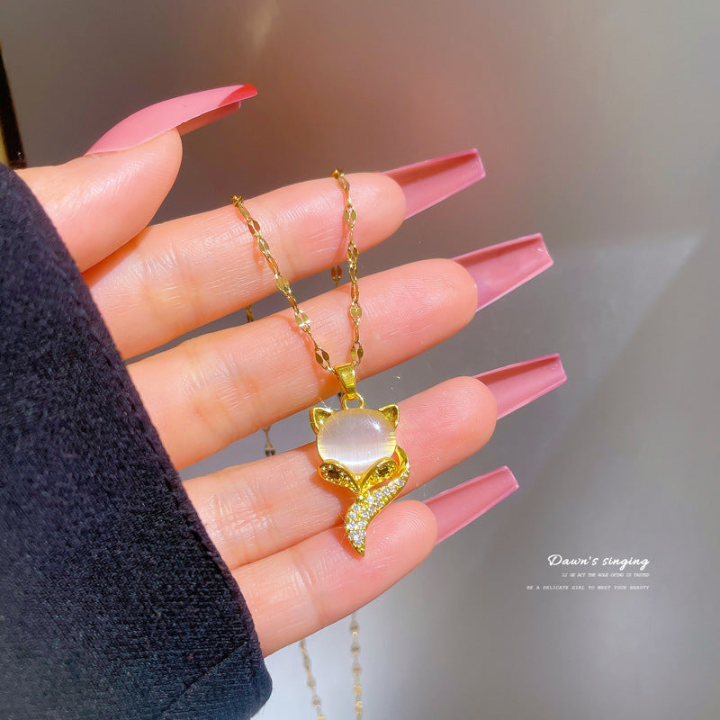Exotic Style Fox Pendant Necklace for Women with Titanium Steel Chain and Rhinestone Inlay in Geometric Shape