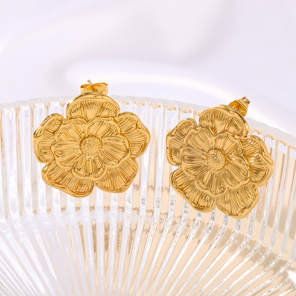 Orecchini a perno minimalisti floreali in acciaio inossidabile con placcatura sottovuoto in oro 18 carati da donna