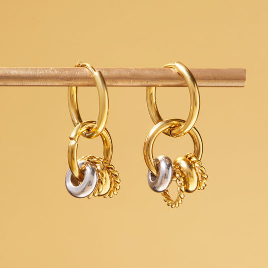 Pendientes de aro geométricos minimalistas de acero inoxidable para mujer con acabado chapado, hipoalergénicos y resistentes a la decoloración