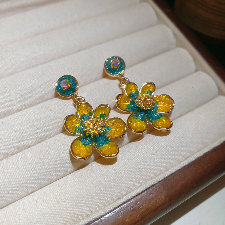 Orecchini a perno con cristalli floreali vintage con intarsi di strass in lega e acciaio inossidabile per donne