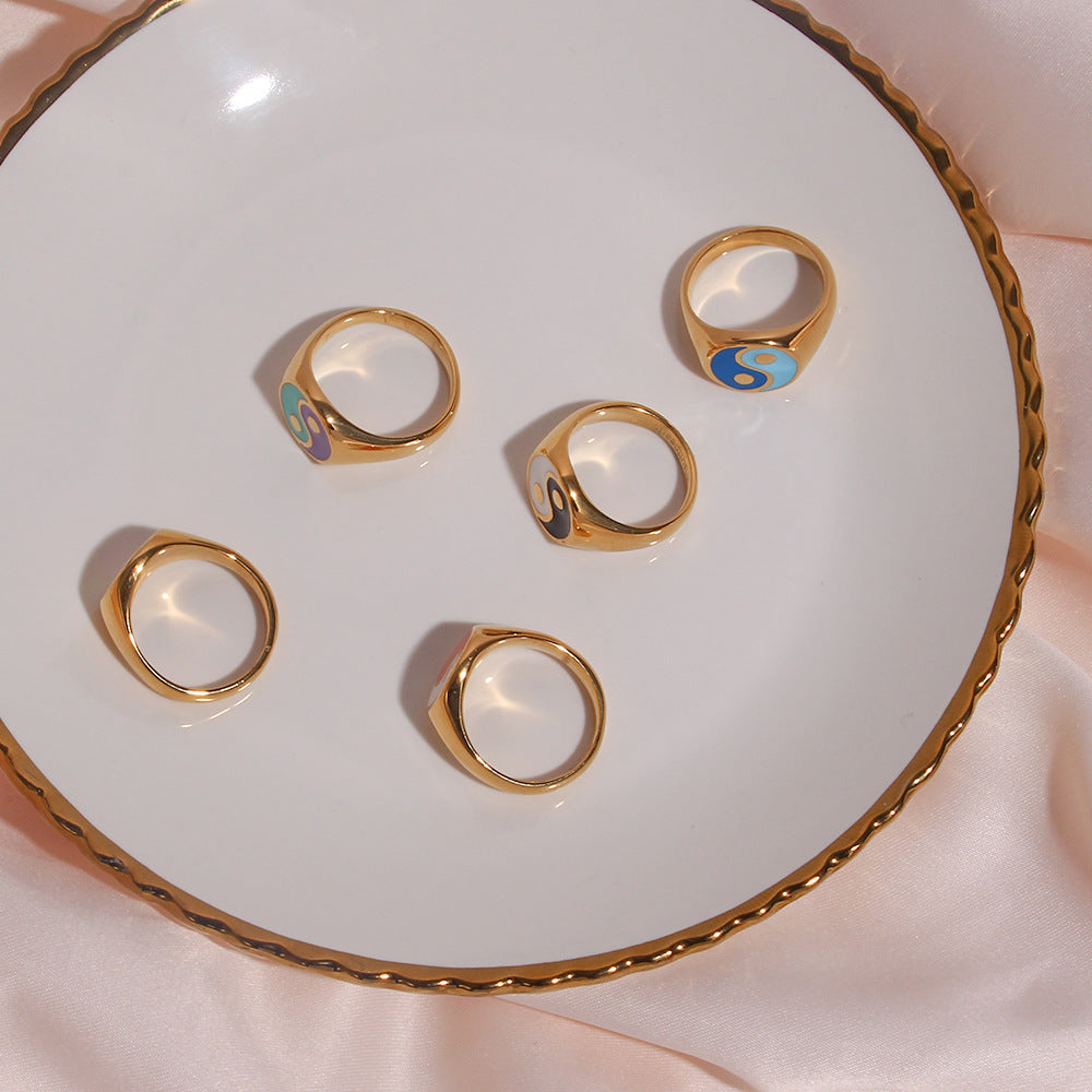 Anillo de acero de titanio con patrón geométrico de Tai Chi Bagua, chapado en oro de 18K, de lujo ligero para mujer