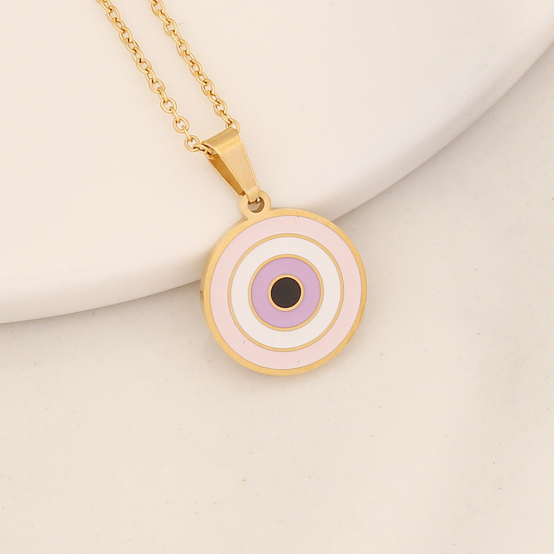 Collana con pendente a forma di occhio in acciaio inossidabile audace con finitura a olio a goccia
