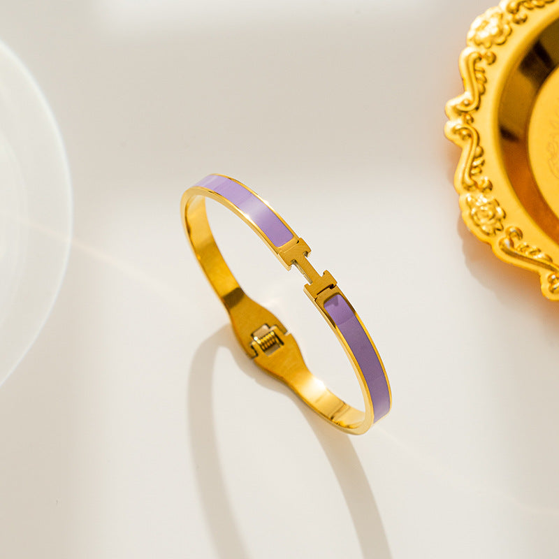 Bracciale con lettera H minimalista da donna in acciaio al titanio con finitura galvanica