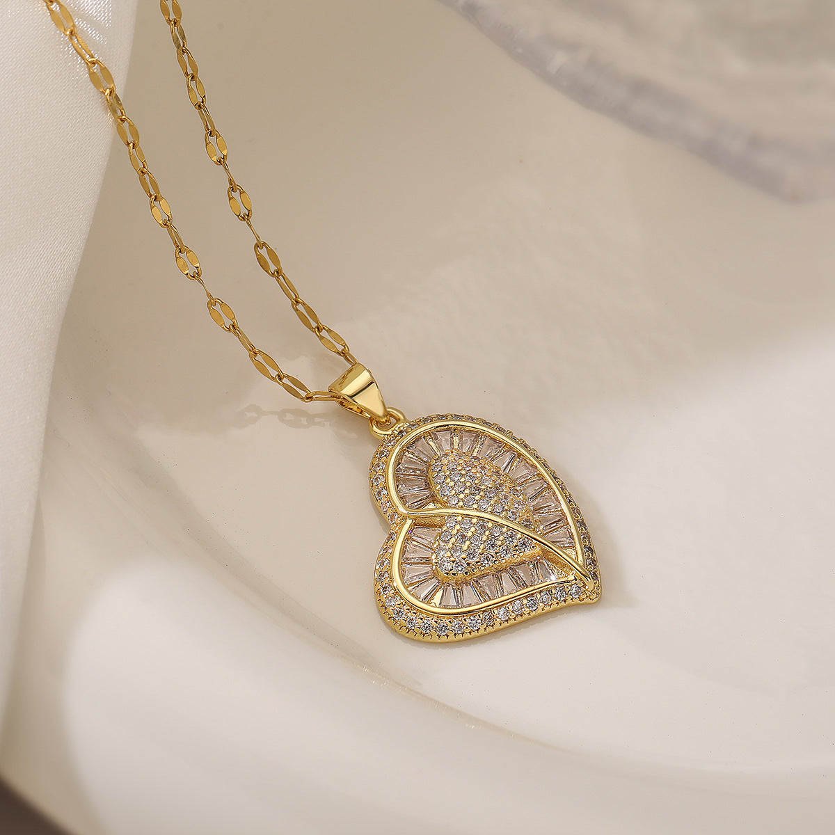 Minimalist Heart-Shaped Copper Necklace with Real Gold Plating and Zircon Inlay for Women