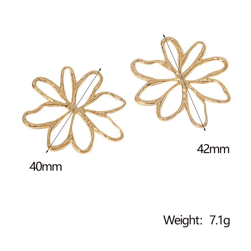 Natural Floral Hollow Design 18K Gold Plated Stainless Steel Stud Earrings for Women