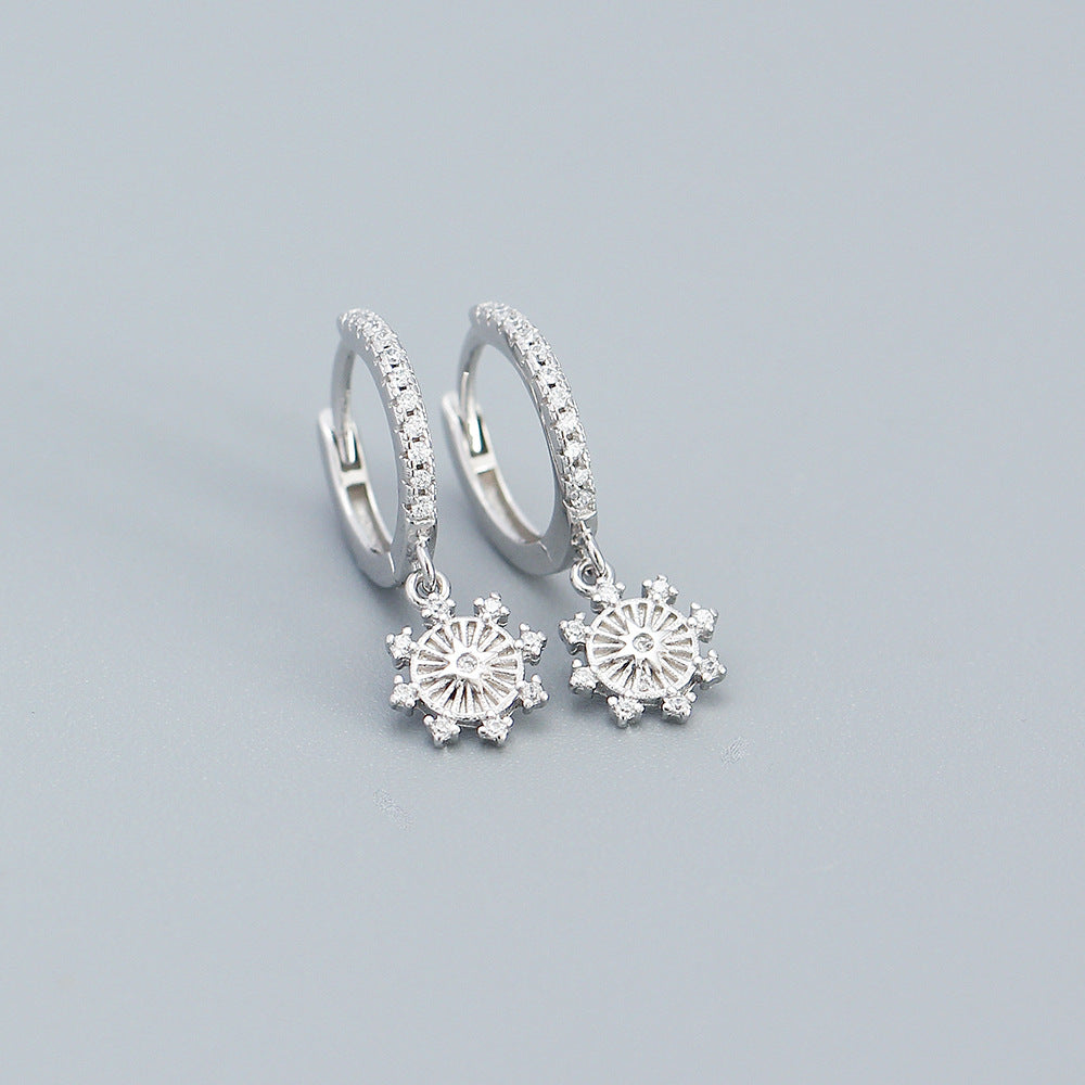 Luxury Streetwear 925 Sterling Silver Geometric Star Inlaid Cubic Zirconia Earrings