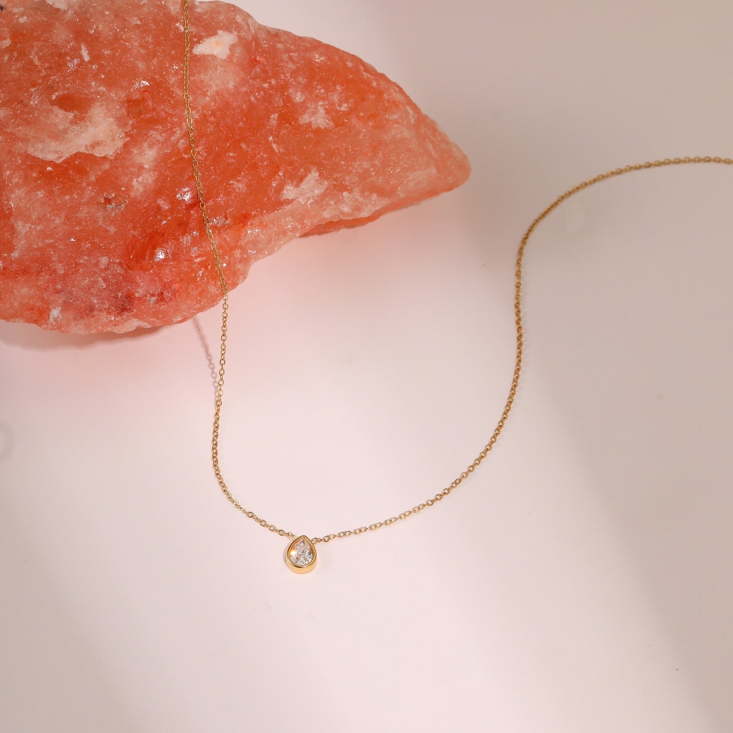 Fashionable Geometric Stainless Steel Necklace with 18K Gold Plating and Zircon Inlay for Women