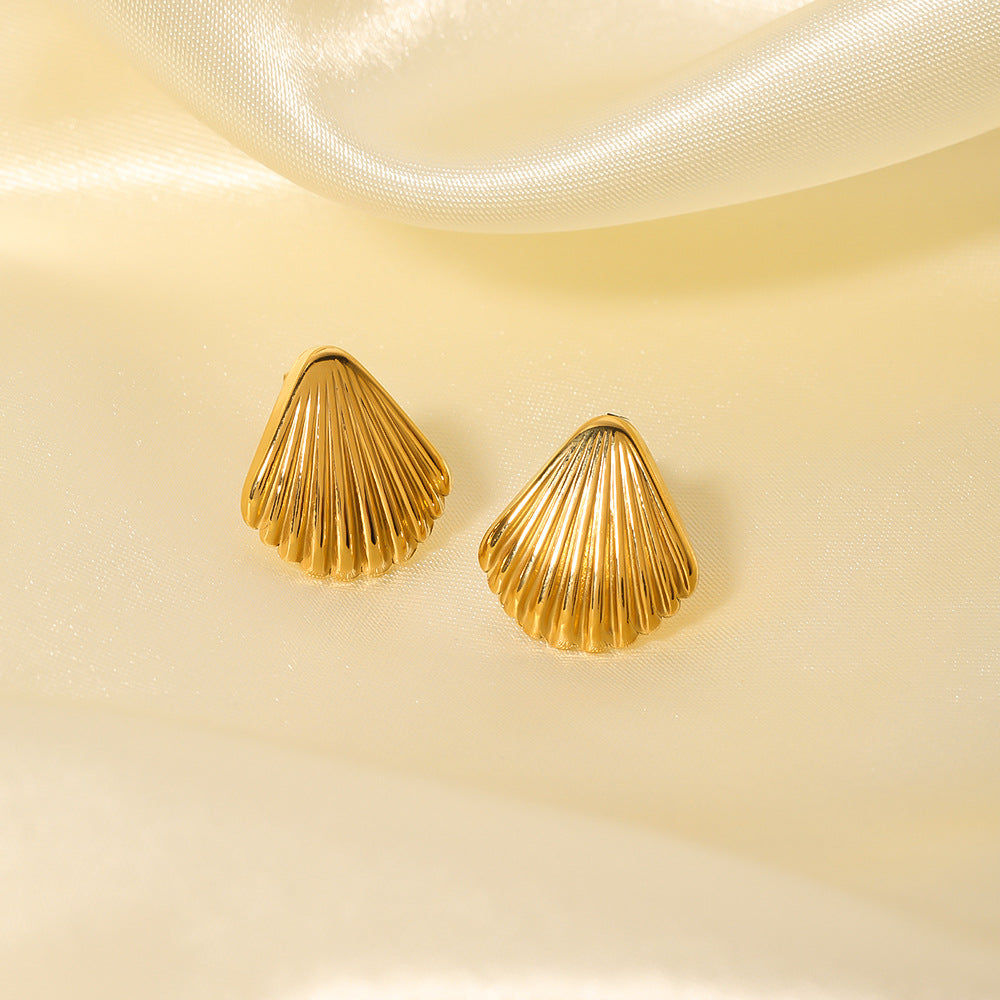 Orecchini a conchiglia geometrici minimalisti in acciaio al titanio con placcatura in oro 18 carati da donna