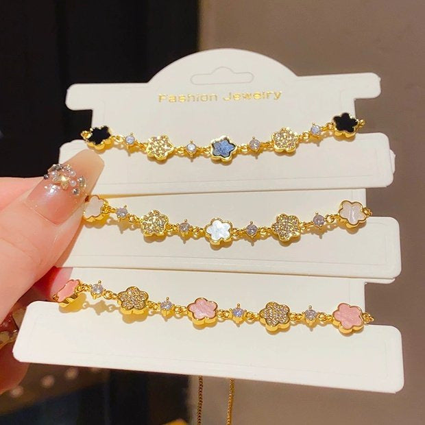 Luxury Elegant 18K Gold Plated Brass Floral Inlaid Cubic Zirconia Bracelet for Women