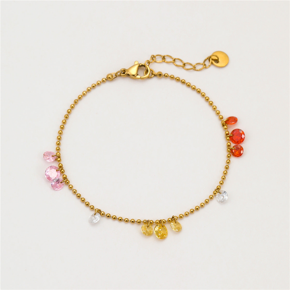 Bracciale da donna minimalista e alla moda in acciaio inossidabile con intarsi in zirconi colorati e placcatura in oro per un look di lusso