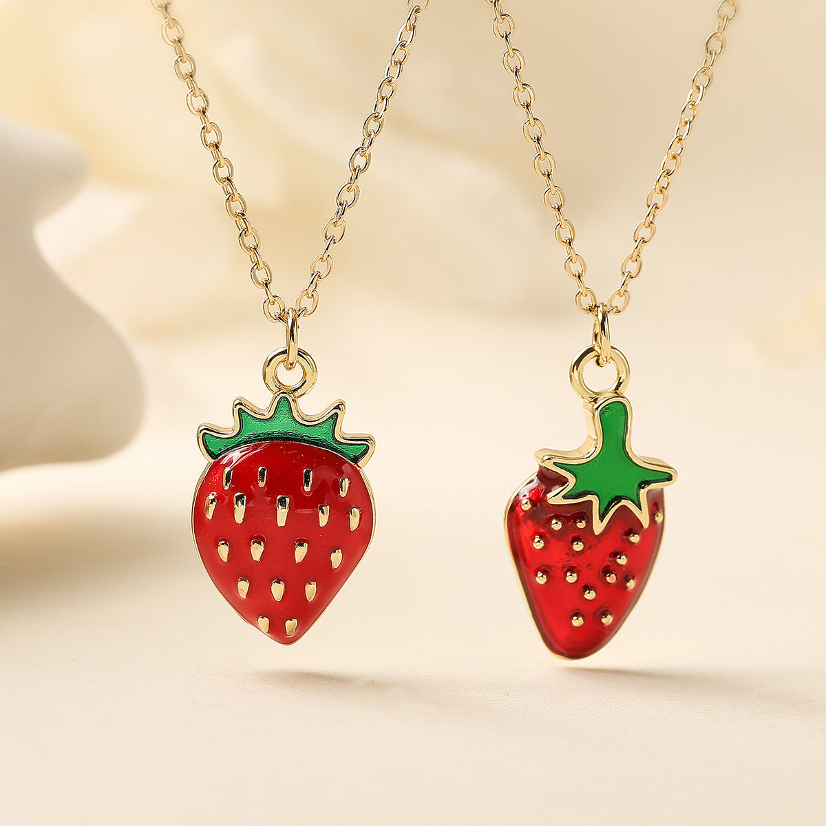 Minimalist 18K Gold Plated Brass Drip Oil Geometric Strawberry Pendant Necklace for Women