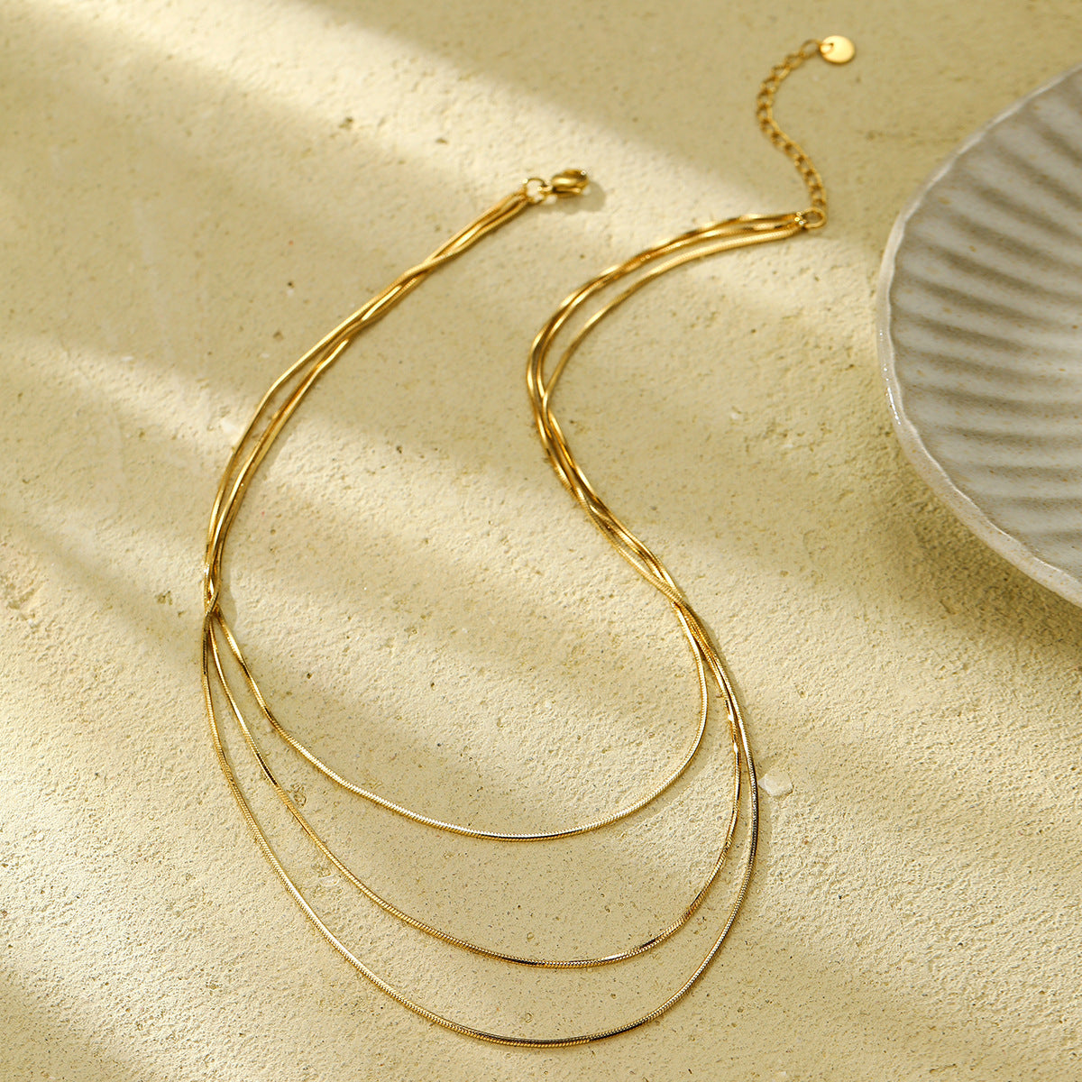 Collana a Catena Serpente Geometrica Minimalista in Acciaio Inossidabile per Donna con Ciondolo in Acciaio al Titanio Placcato Oro 18K