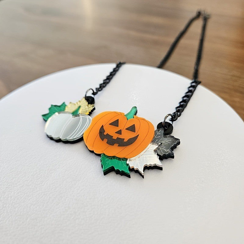 Collar con colgante gótico oscuro de calabaza y hoja de Halloween con diseño tallado en acrílico para unisex